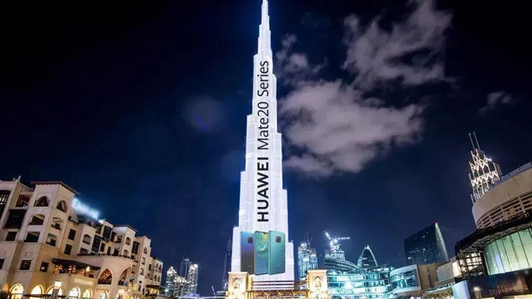 Huawei's advertising in Burj Khalifa