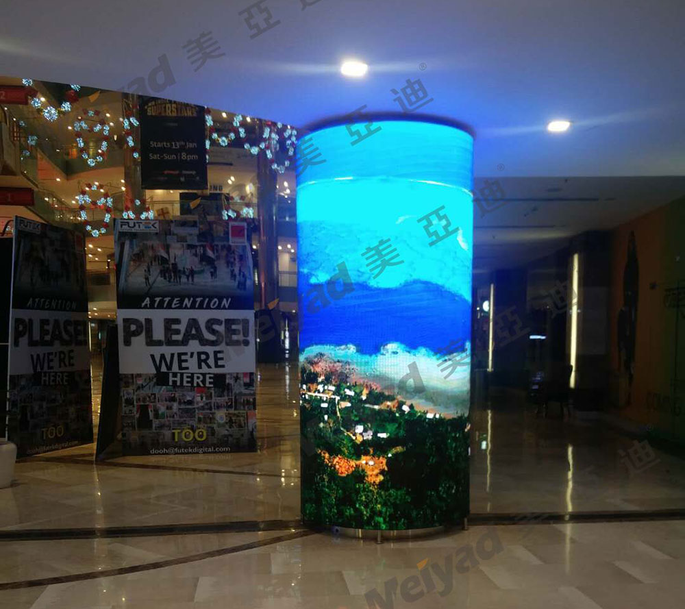 P4 Flexible LED Screen in India Shopping Center