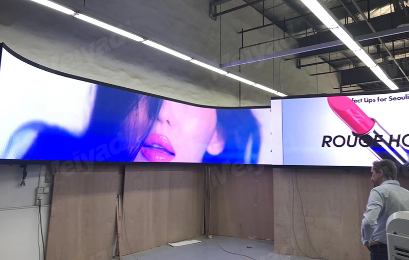 curved led display