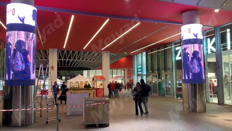 P5 cylinder led screens in Italy shopping mall, 1120mm X 3200mm, 2 columns