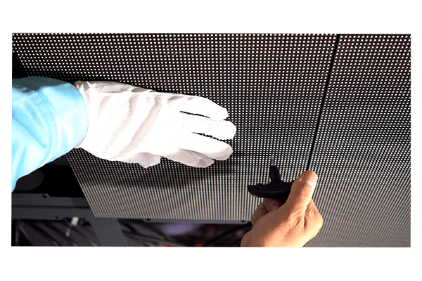 1 Front Maintenance LED Screen GQ Series-Front maintenance.png