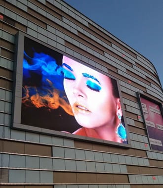 9 Application of Energy Saving LED Screen GE Series-Outdoor advertising media.jpg