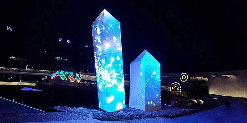 Outdoor P4 Front Service Pillar Creative LED Display in Jiangsu