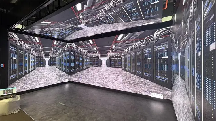Four-Sided Immersive LED Installation at FM Global Centre, Singapore